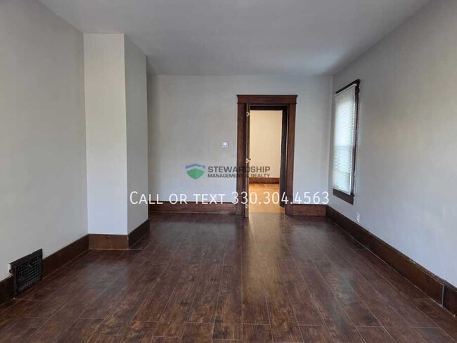 Building Photo - 1014 Berwin St