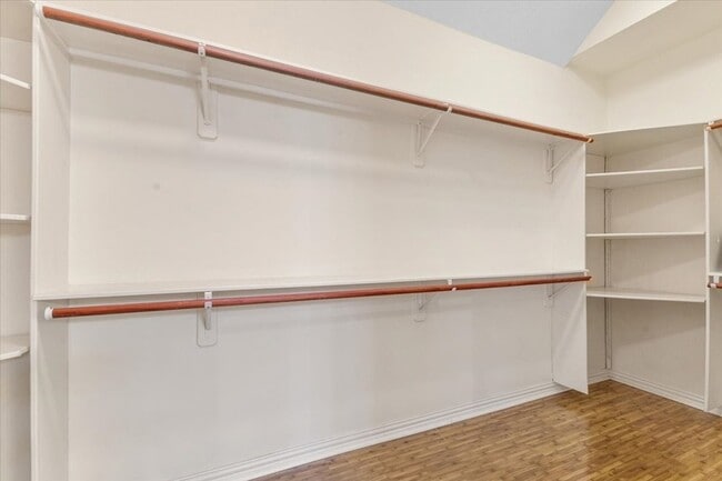 Building Photo - 9406 Laurel Wind Ct