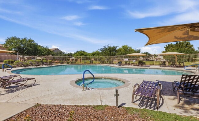 Building Photo - 981 S Deerfield Ln