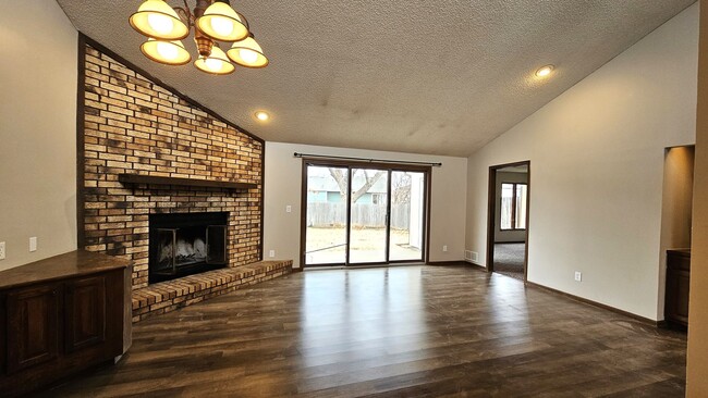 Building Photo - 2 Bedroom, 2 Bathroom with a Prime Location!