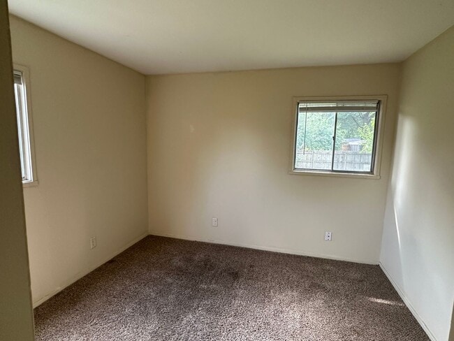 Building Photo - 1509 S Mattis Ave