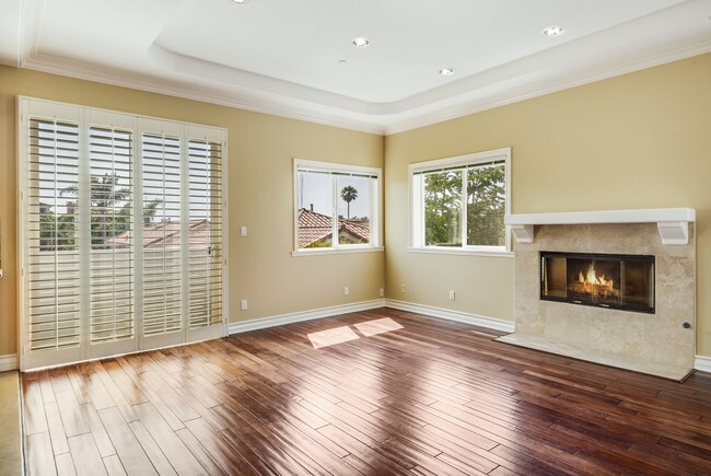 Living Room with Fireplace - 513 N Juanita Ave