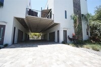 Building Photo - 4910 W McElroy Ave