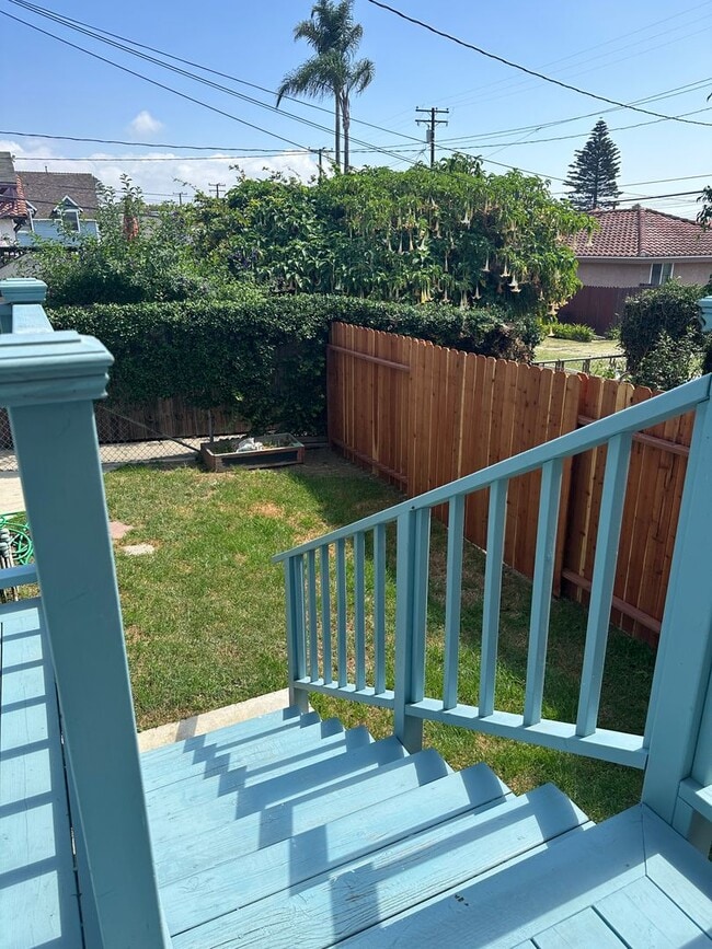 Building Photo - Downtown Craftsman - Live/Work - Zoned Mix...