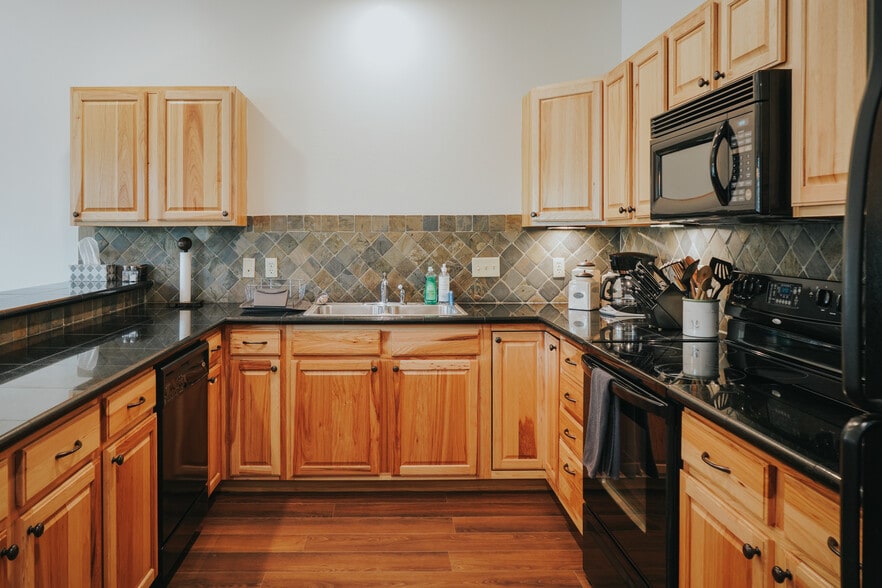 Building Photo - 20 Limber Pine Pl