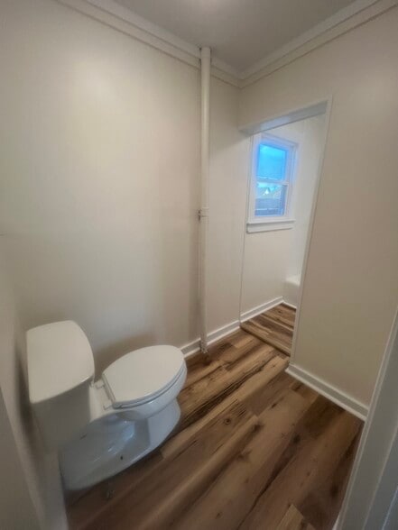 Bathroom - 4 Palmer St