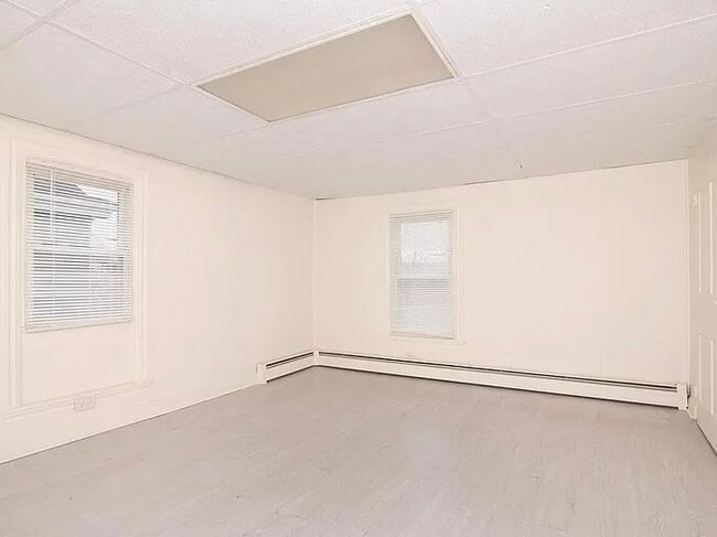 Building Photo - 108 Parkview Ln