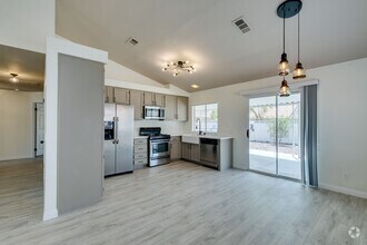 Building Photo - Fully upgraded 3 bedroom house on large lo...