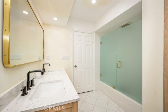 Building Photo - 1800 Glenwood Ln