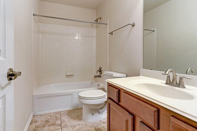 Building Photo - 19806 Amber Village Ln