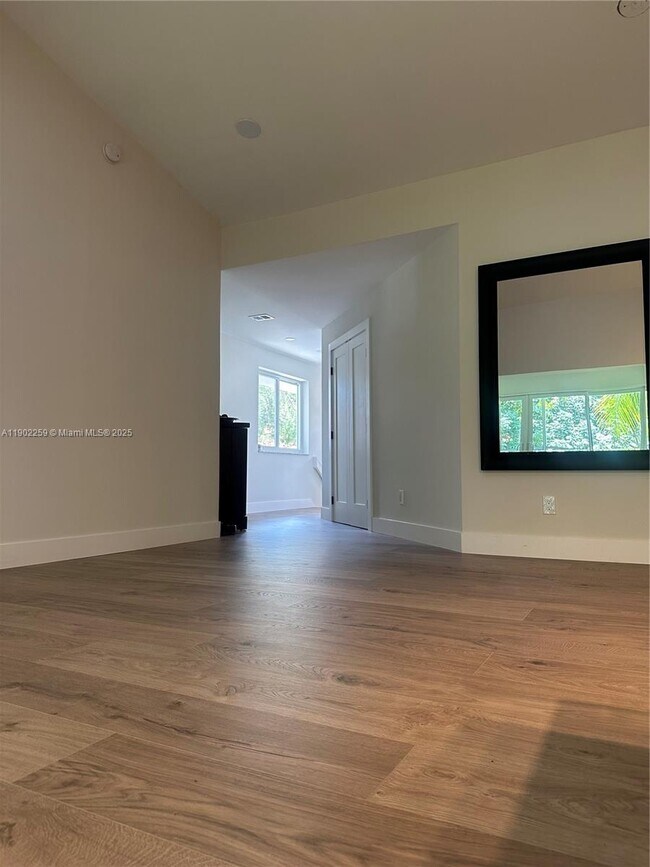 Building Photo - 9257 NW 9th Pl