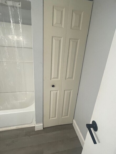 Bathroom - 13691 E Hwy 25