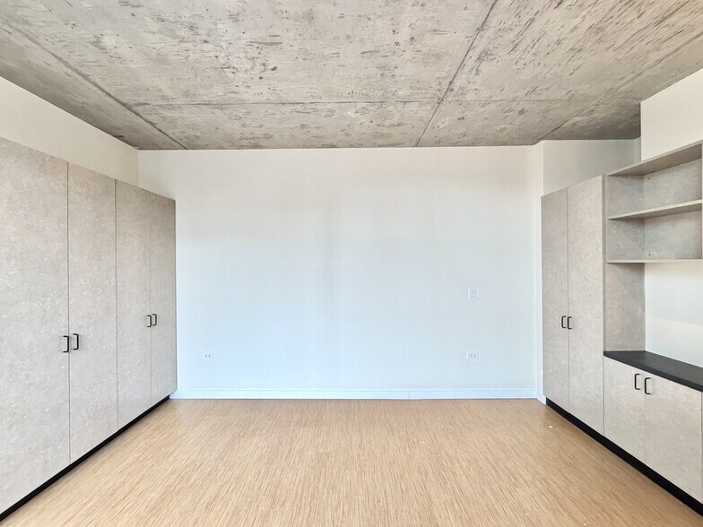 Building Photo - 1515 N Fremont St