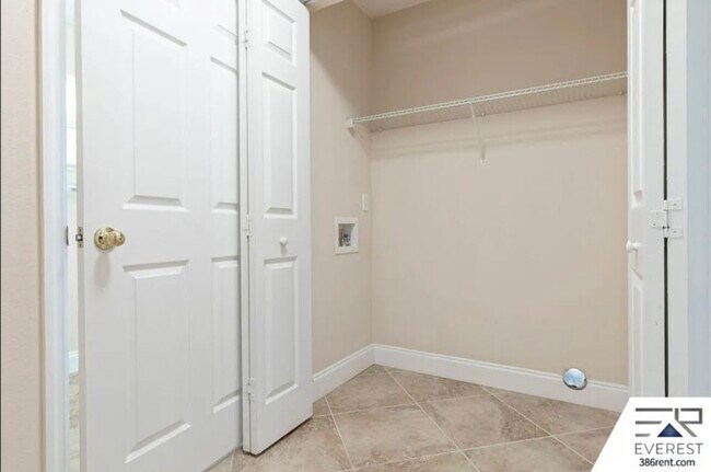 Building Photo - 28 Powder Horn Dr