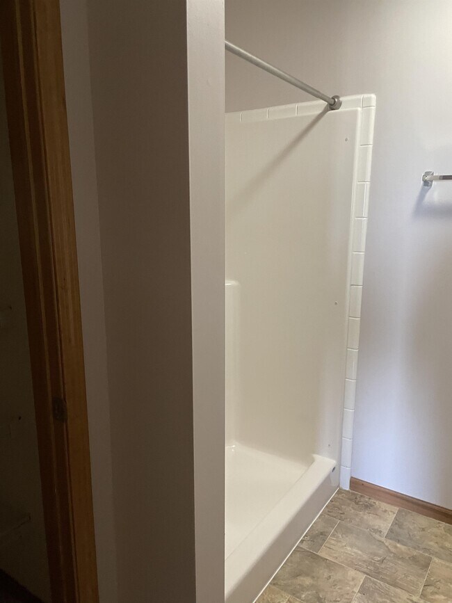 Building Photo - 2650 Millstone Dr