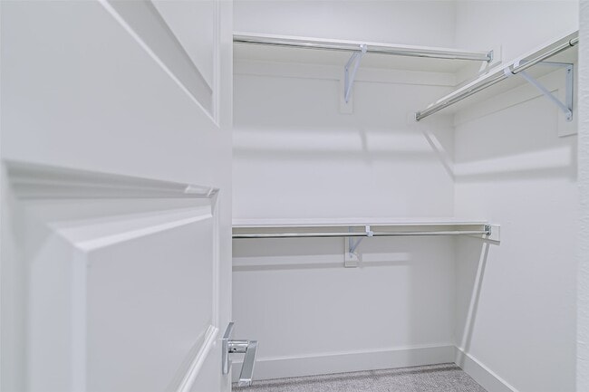 Building Photo - 6028 Lewis St