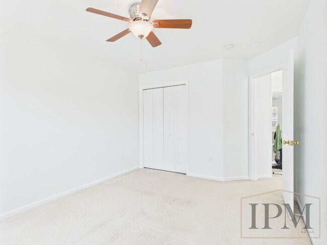 Building Photo - Available Now - 3 Bedroom Home in Dallasto...