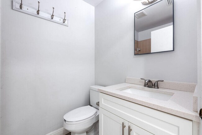 Building Photo - 4953 Freedom Cir