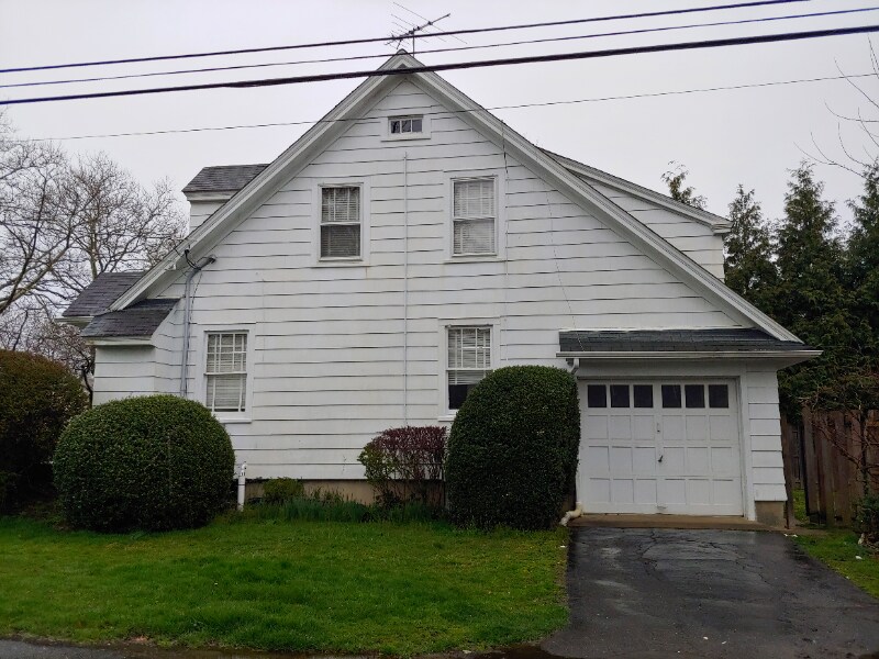Building Photo - 13 Alexander Ave