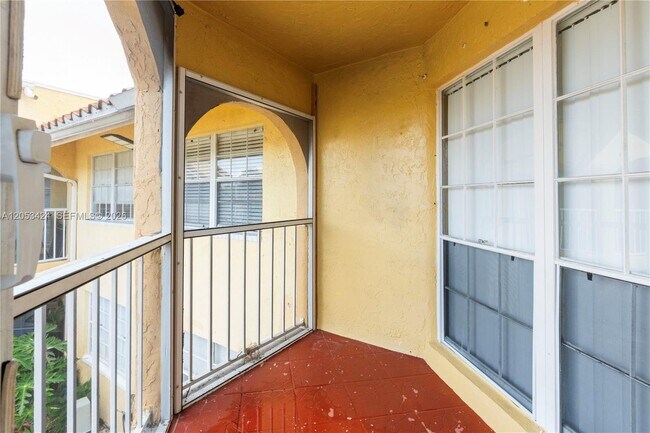 Building Photo - 15635 SW 74th Cir Dr