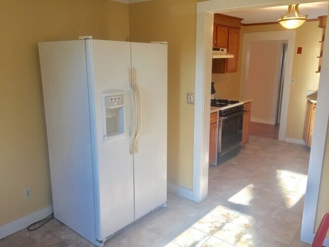 Building Photo - 24 Soule Ave