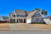 Building Photo - 5 bedroom 3 full bathroom home in Evans on...