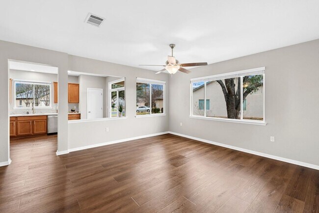 Building Photo - 139 Nolan Dr