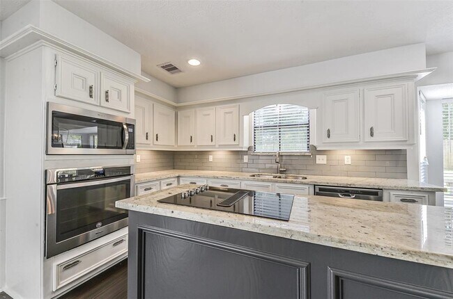 Building Photo - 4310 Brightwood Dr