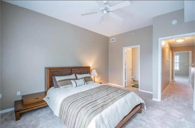 Building Photo - 121 S Sherrill St