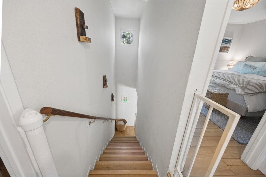 Building Photo - 11734 Avon Way