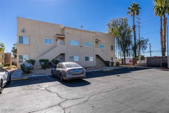 Building Photo - 1860 N Decatur Blvd