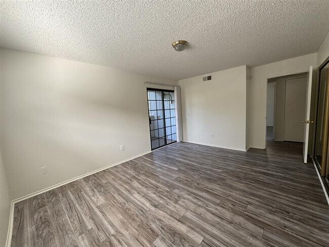 Building Photo - Orange Grove, 1232-1234