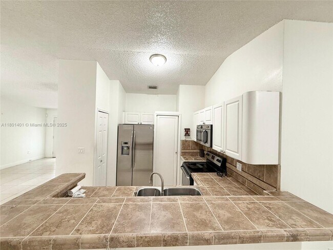 Building Photo - 13735 SW 157th St
