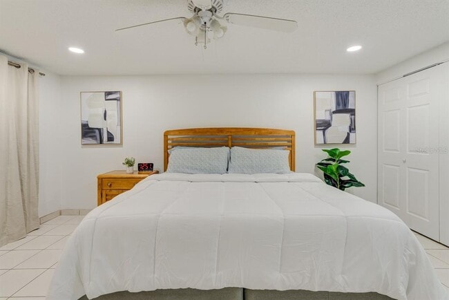 Building Photo - 8541 Briar Grove Cir