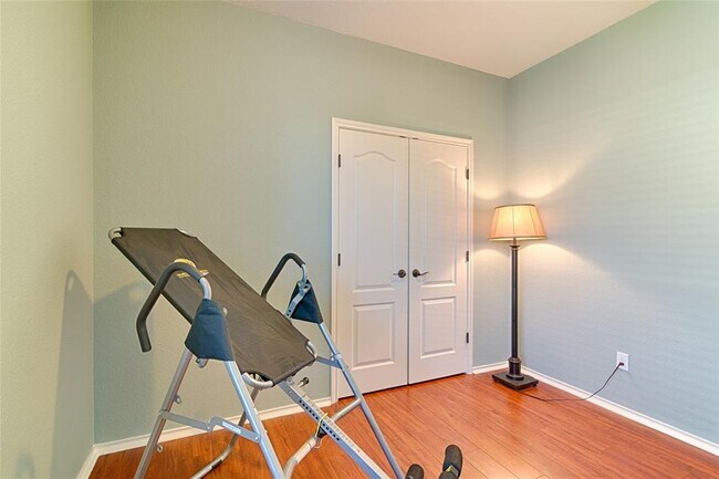 Building Photo - 505 Willow Walk Dr