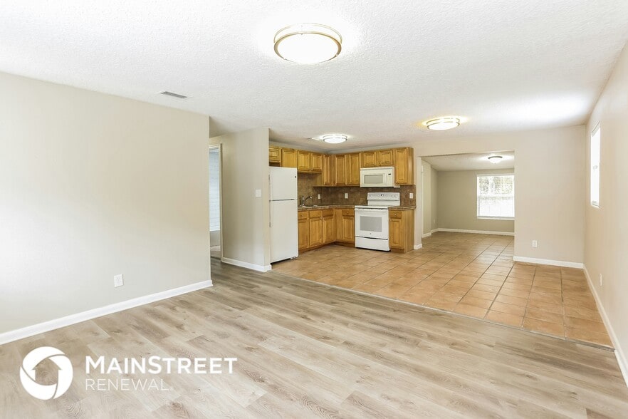 Building Photo - 10735 Merida Dr