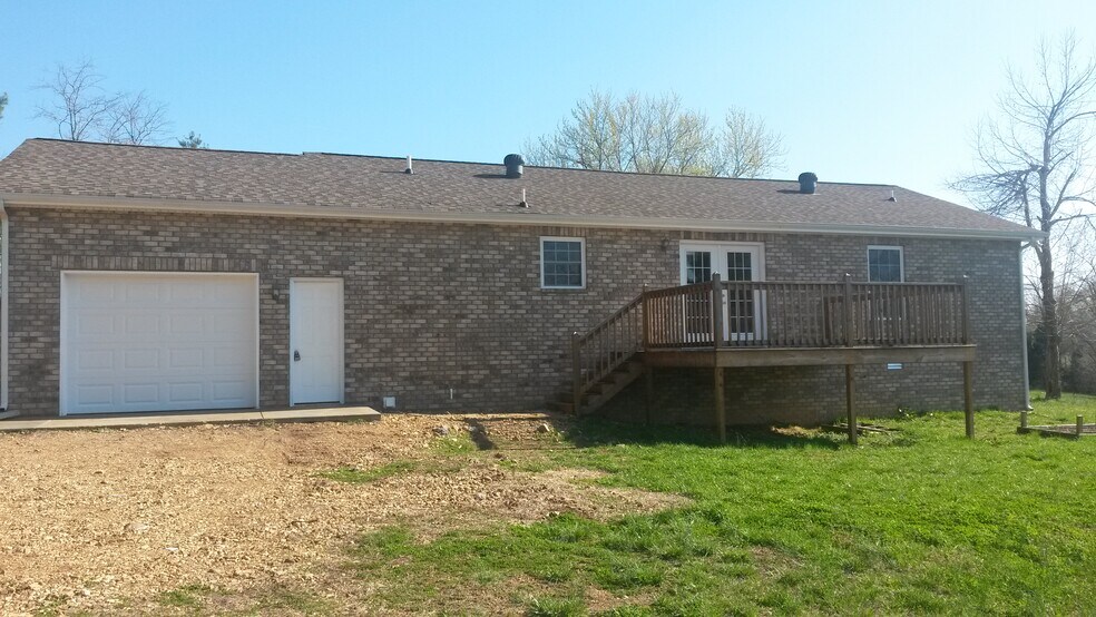Building Photo - 2900 Mosley Ferry Rd