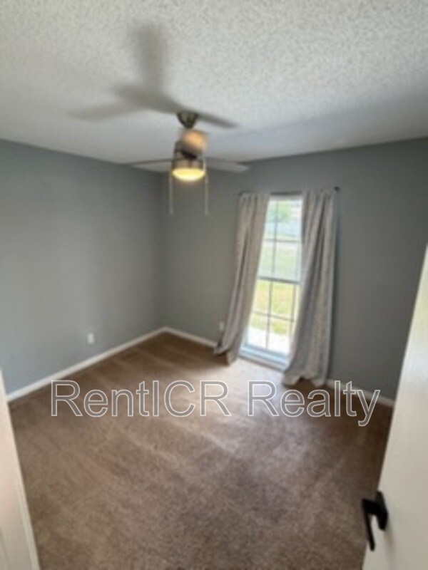 Building Photo - 8913 Wood Lake Ct