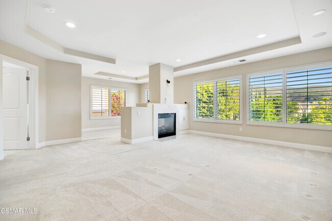 Building Photo - 3044 Ferncrest Pl
