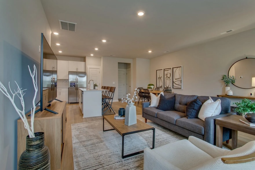 Building Photo - 2710 Fordham St