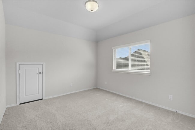 Building Photo - 10723 Lacaille Ln