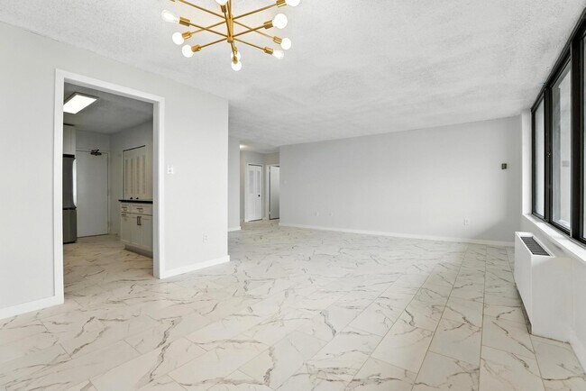 Building Photo - 3705 S George Mason Dr
