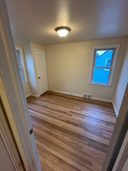 Building Photo - 7517 Sterling