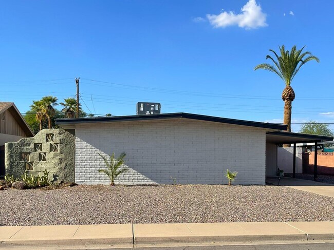 Primary Photo - Freshly Updated Home In The Heart Of Tempe!