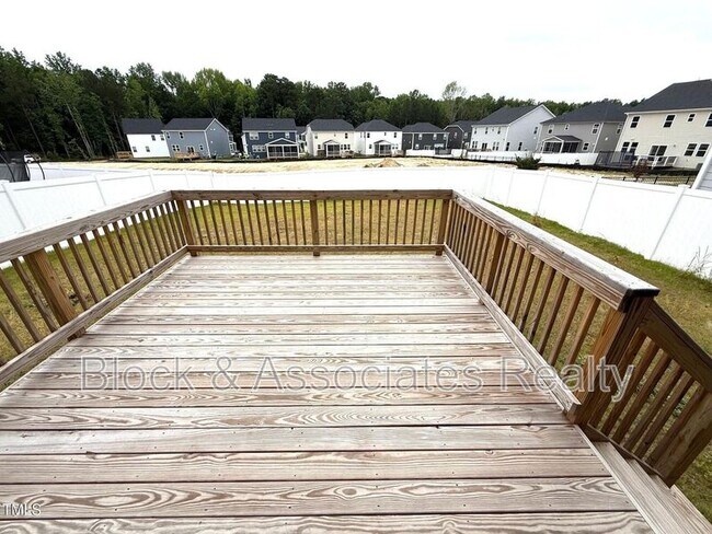 Building Photo - 177 Shadowdale Ln