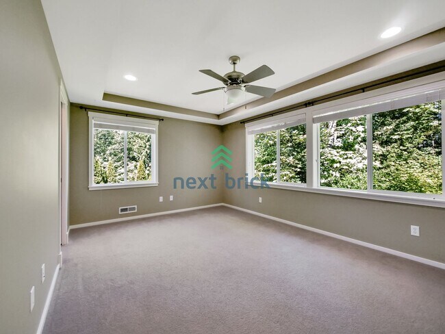 Building Photo - Rare 3 Bedroom 2.5 Bath Townhome for Rent!