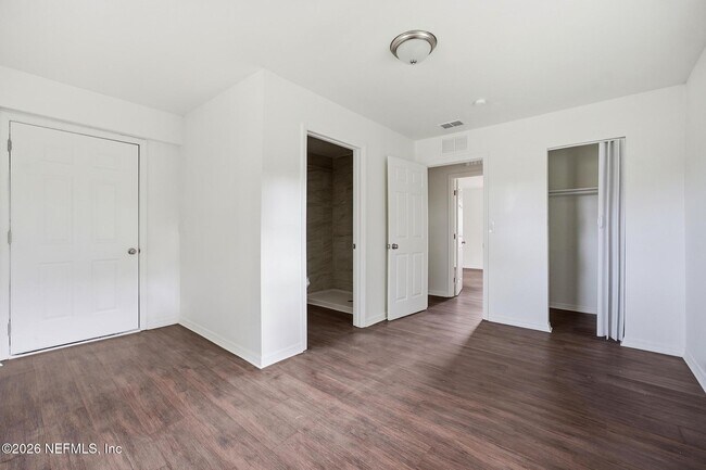Building Photo - 4014 Spires Ave