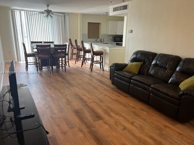 Building Photo - 7900 Tatum Waterway Dr