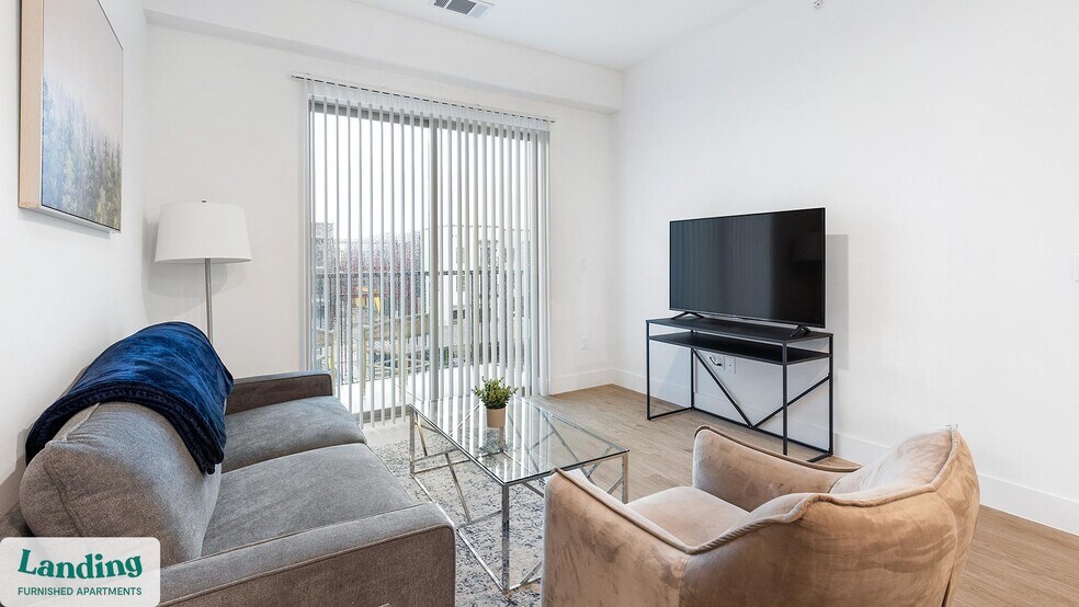 Building Photo - 650 E Sycamore St