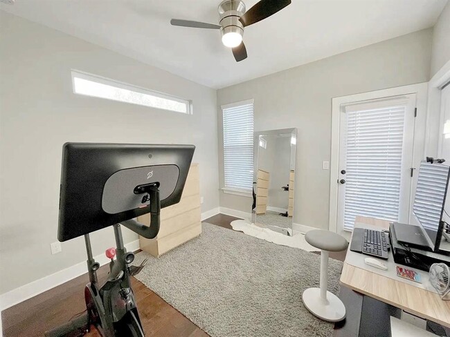 Building Photo - 6310 Porter St